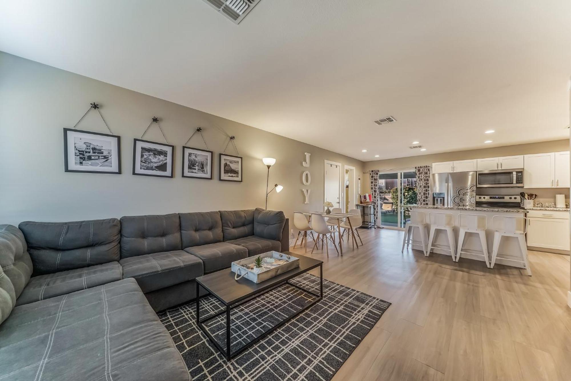 Вилла Tempe Joy House With Backyard Sanctuary By Asu Экстерьер фото